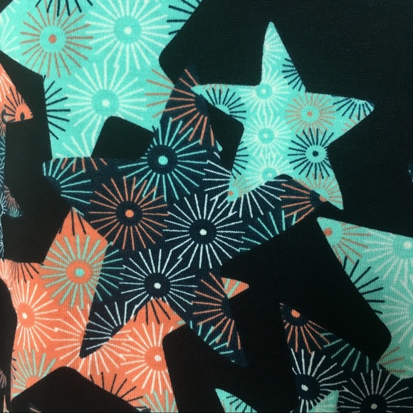 NWT LuLaRoe AMERICANA Irma Tunic Top - Picture 3 of 6